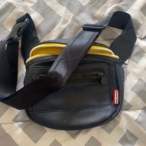 Hunter fanny pack